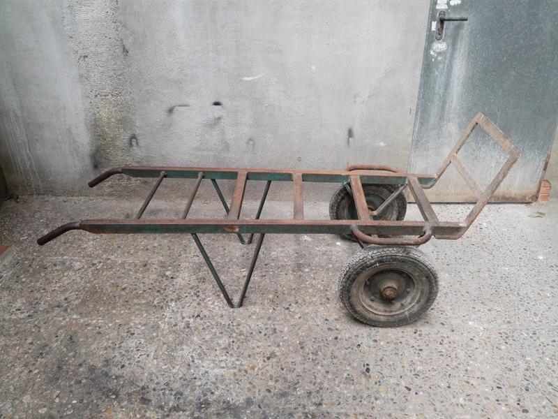 carretilla 2ruedas hierro neumatico 3_50-8 42_5-152x46_5-67x105 1u